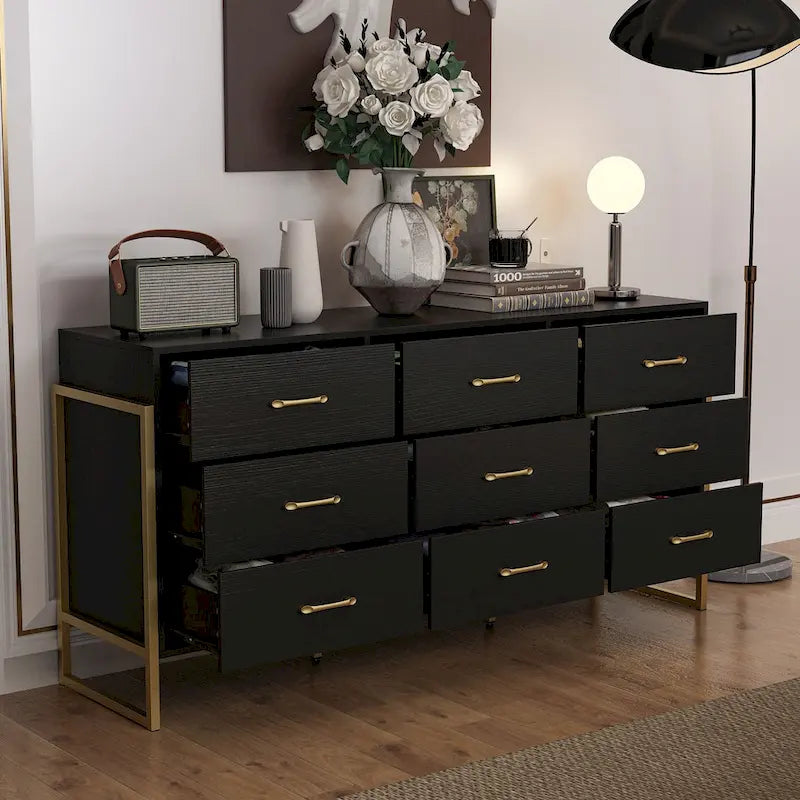 Commode noire/blanche à 9 tiroirs avec poignées dorées, modèle simple