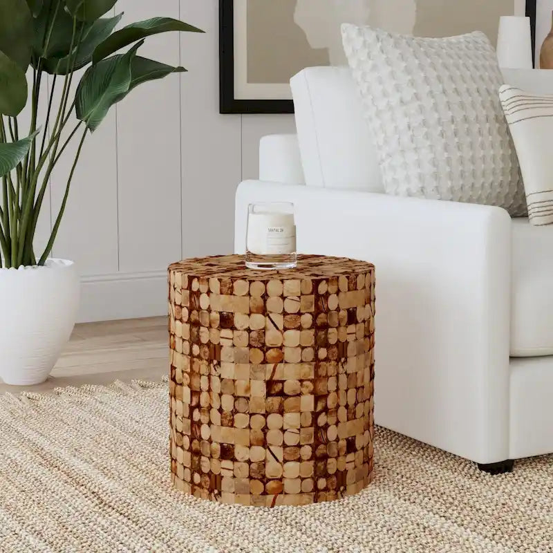 Table d'appoint ronde en mosaïque de coquille de noix de coco blanche / verte / brune, 1 personne