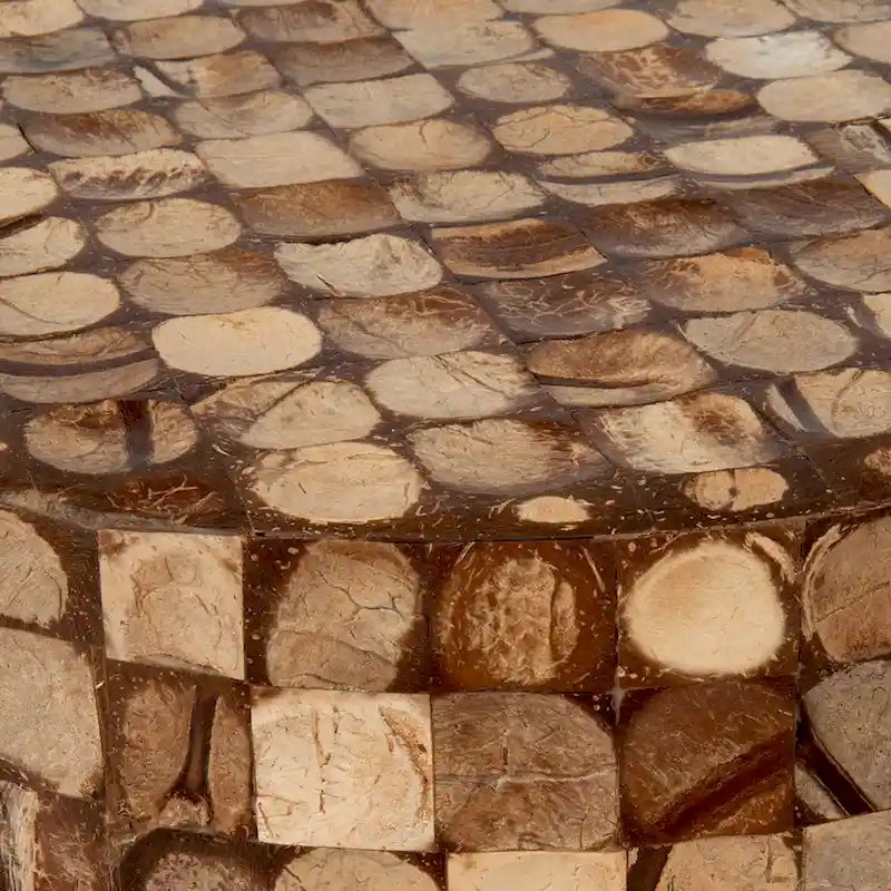 Table d'appoint ronde en mosaïque de coquilles de noix de coco blanches/vertes/brunes, 1 personne